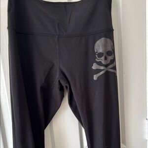 Black Skull Soul Cycle leggings